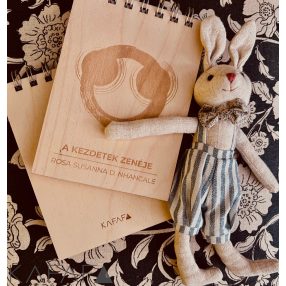 Kezdetek zenéje füzet